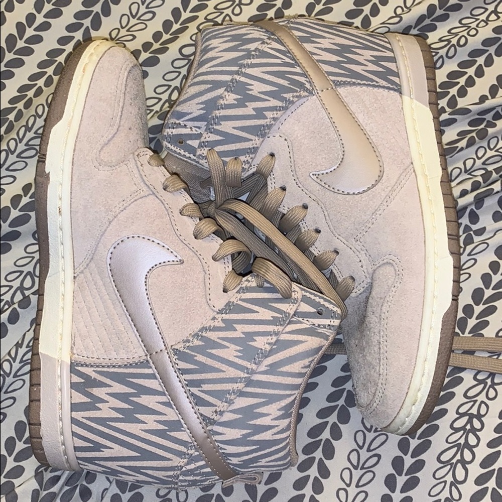 Nike wedge sneakers